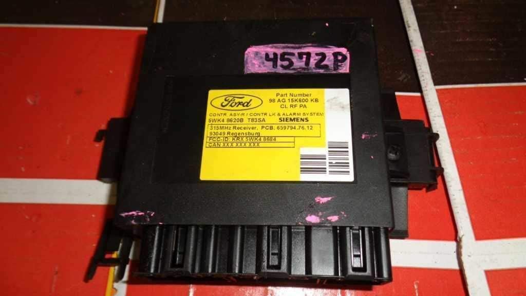 REUSED PARTS Theft-Locking Right Hand Kick Panel Fits 00 Focus 98AG-15K600-KB 98AG15K600KB