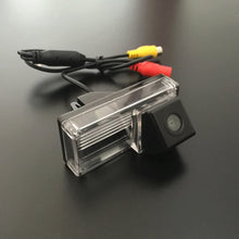 Car Rear View Camera & Night Vision HD CCD Waterproof and Shockproof Camera for Toyota Land Cruiser LC 200 LC200 2008~2014 (No Spare Wheel on Back Door)