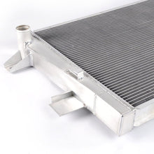 Replacement For Chevrolet Silverado GMC Sierra 2001-2005 02 03 04 2500 HD 3500 HD 6.6L Duramax Performance Aluminum Radiator Silver