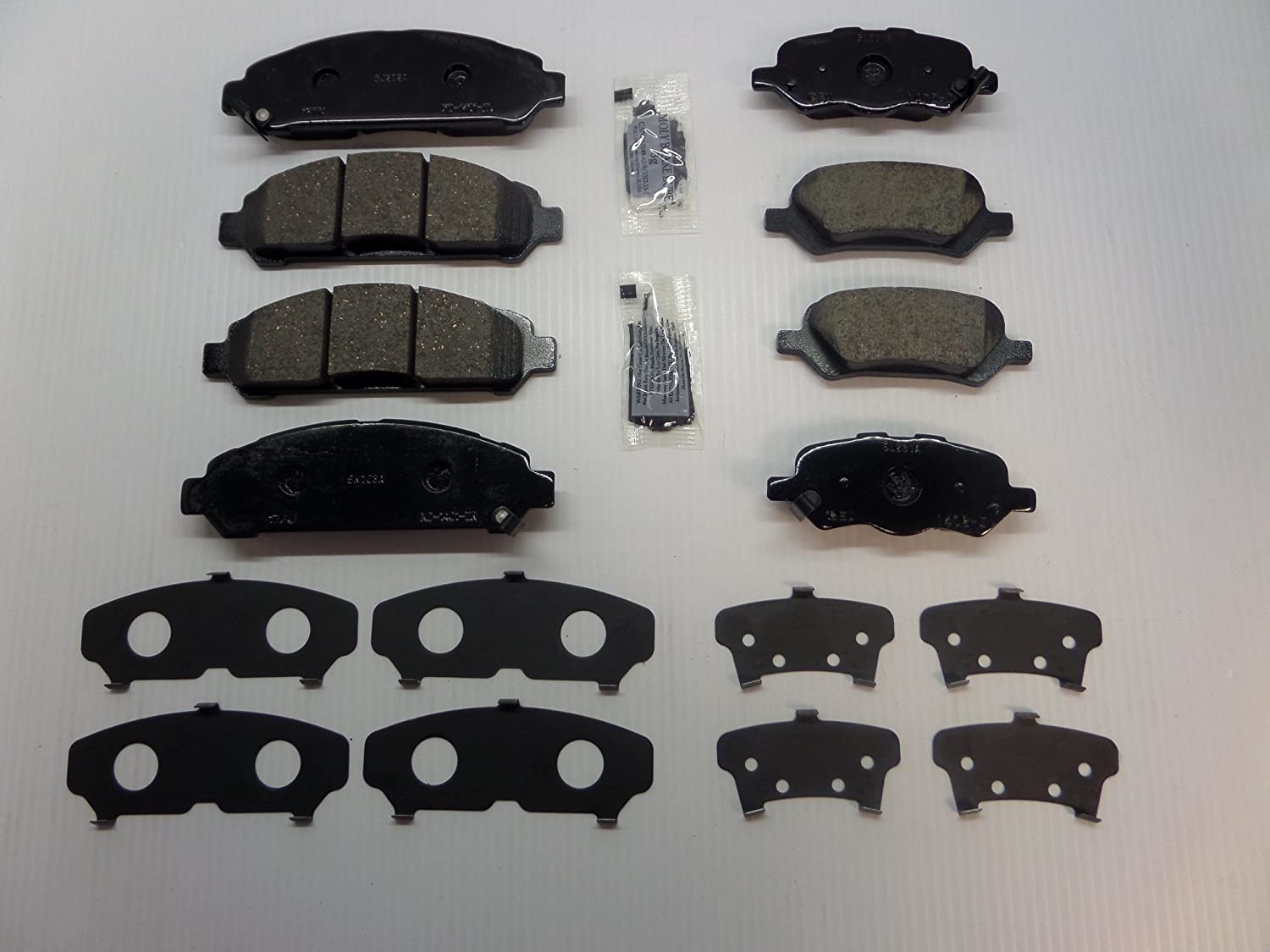 Toyota Venza 2009-2016 Front & Rear Brake Pads & Shims Set Genuine OEM OE