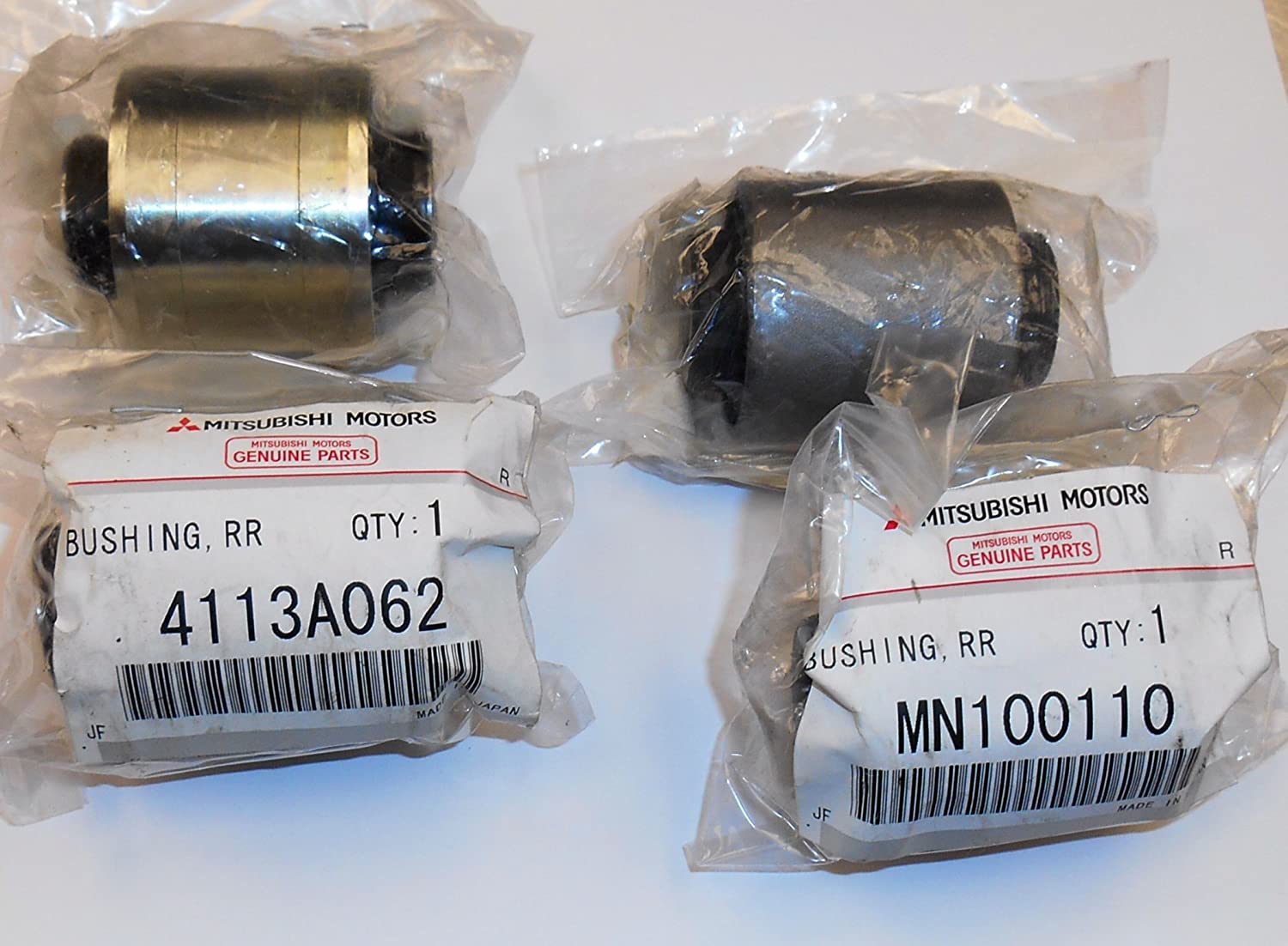 Genuine Mitsubishi Rear Suspension Lower Lateral Arm Bushing Set Both Sides (Total 4 Pcs) 4113A062 (2x) MN100110 (2x) Outlander 2003 2004 2005 2006