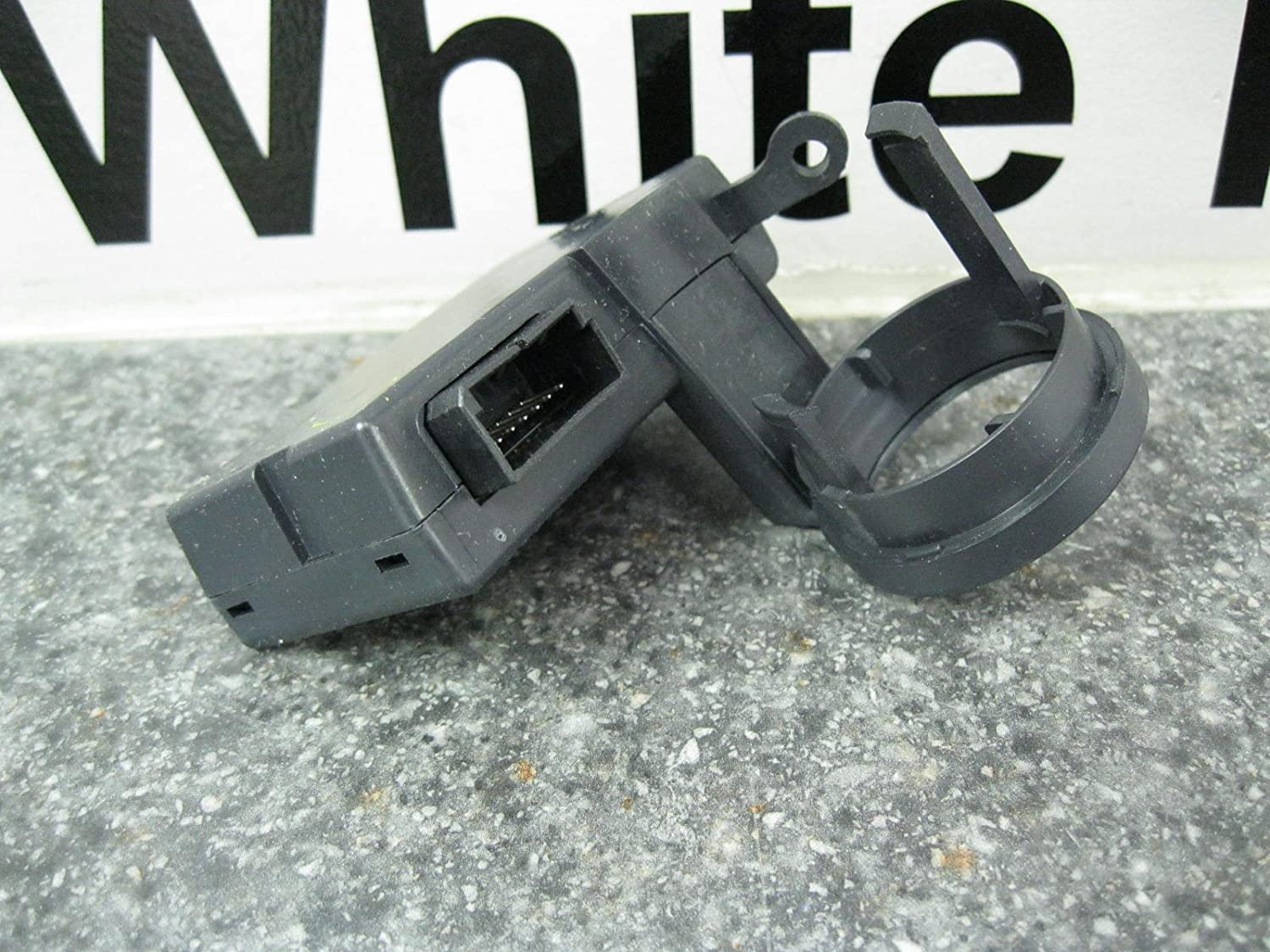 Genuine Chrysler 5026218AN Electrical Receiver Module