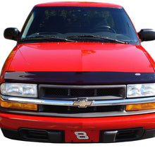 Auto Ventshade 22036 Bugflector Dark Smoke Hood Shield for 1994-2005 Chevrolet S10/GMC Sonoma, 1995-2005 S10 Blazer/GMC S15 Jimmy, 1996-2001 Bravada, 1998-2001 Envoy