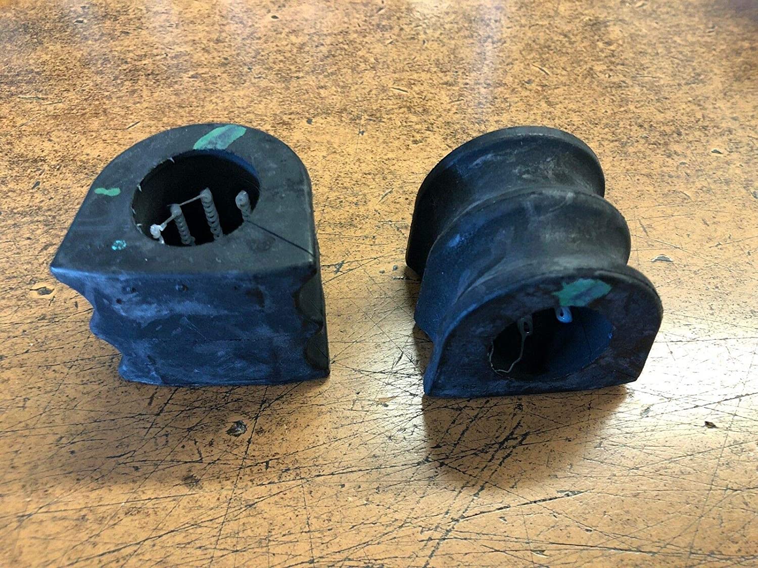 NEW OEM NISSAN FRONT SWAY BAR RUBBER BUSHINGS (2) SEE LIST BELOW FOR APPLICATION