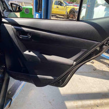 17-19 TOYOTA COROLLA RH REAR DOOR TRIM PANEL BLACK TRIM: FB21 NO SWITCHES SIERRA