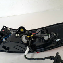 2019 20 TOYOTA COROLLA TAIL LIGHT Lamp Left DRIVER SIDE OEM HALOGEN *B3010