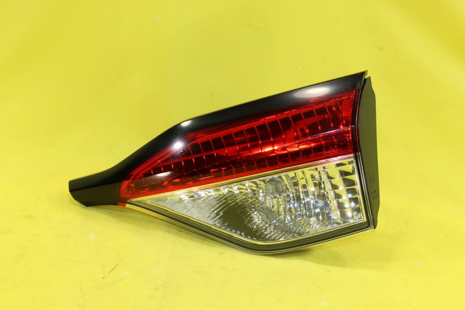 2020 20 Toyota Corolla Right RH Passenger Inner Tail Light OEM *NICE!*
