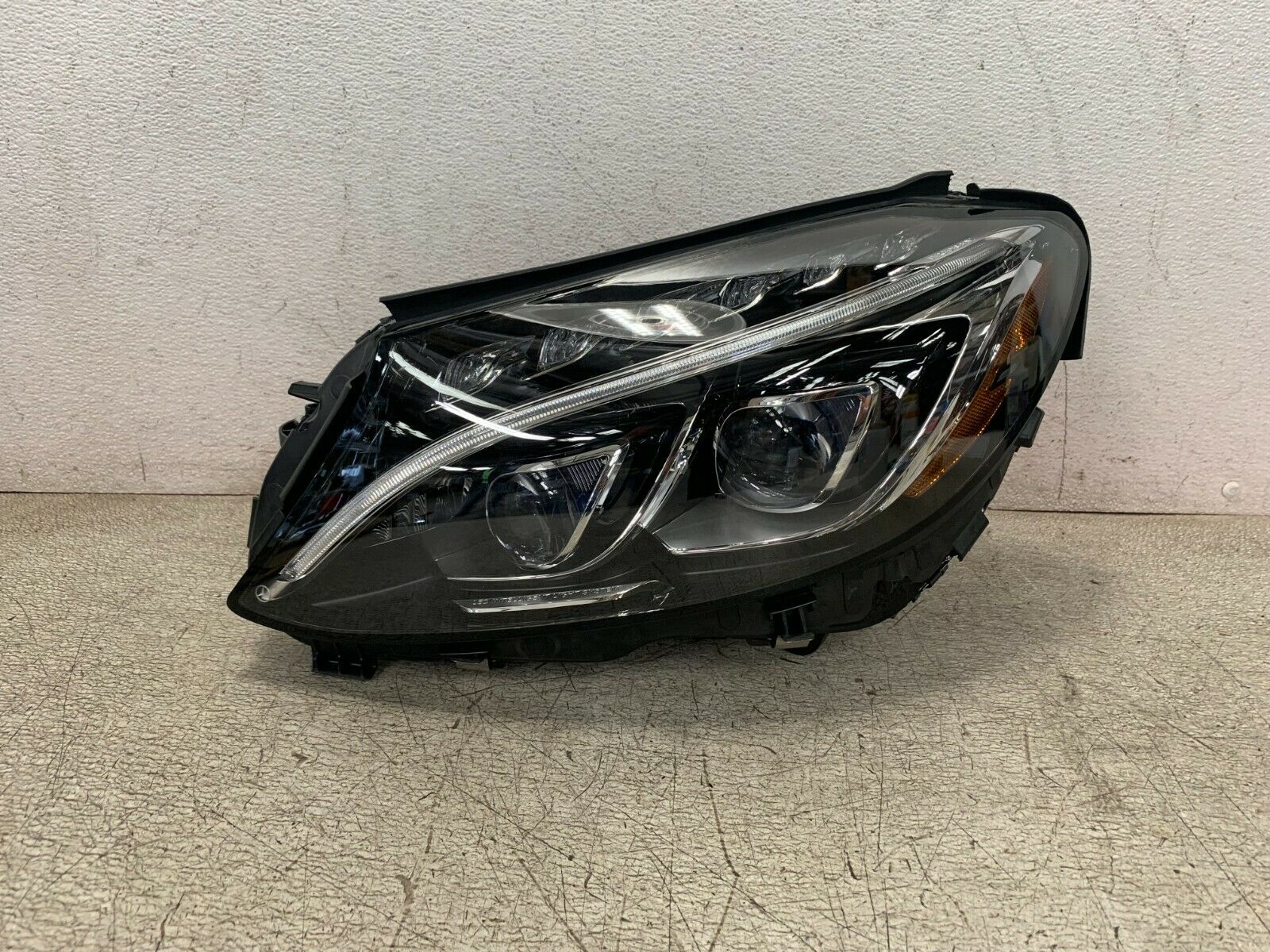 15-17 Mercedes Benz C300 C350 Dynamic LED Headlight Left Driver Complete OEM
