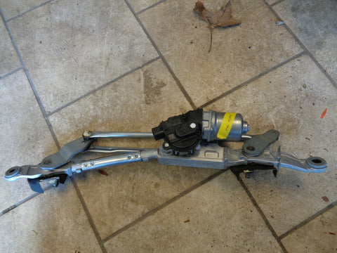 2020 Toyota corolla sedan Windshield Wiper Motor Assembly Transmission 4K Miles