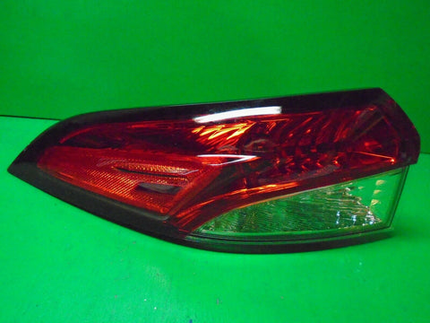 2020 Toyota Corolla tail light OEM JJ176 Left 81560-02C10
