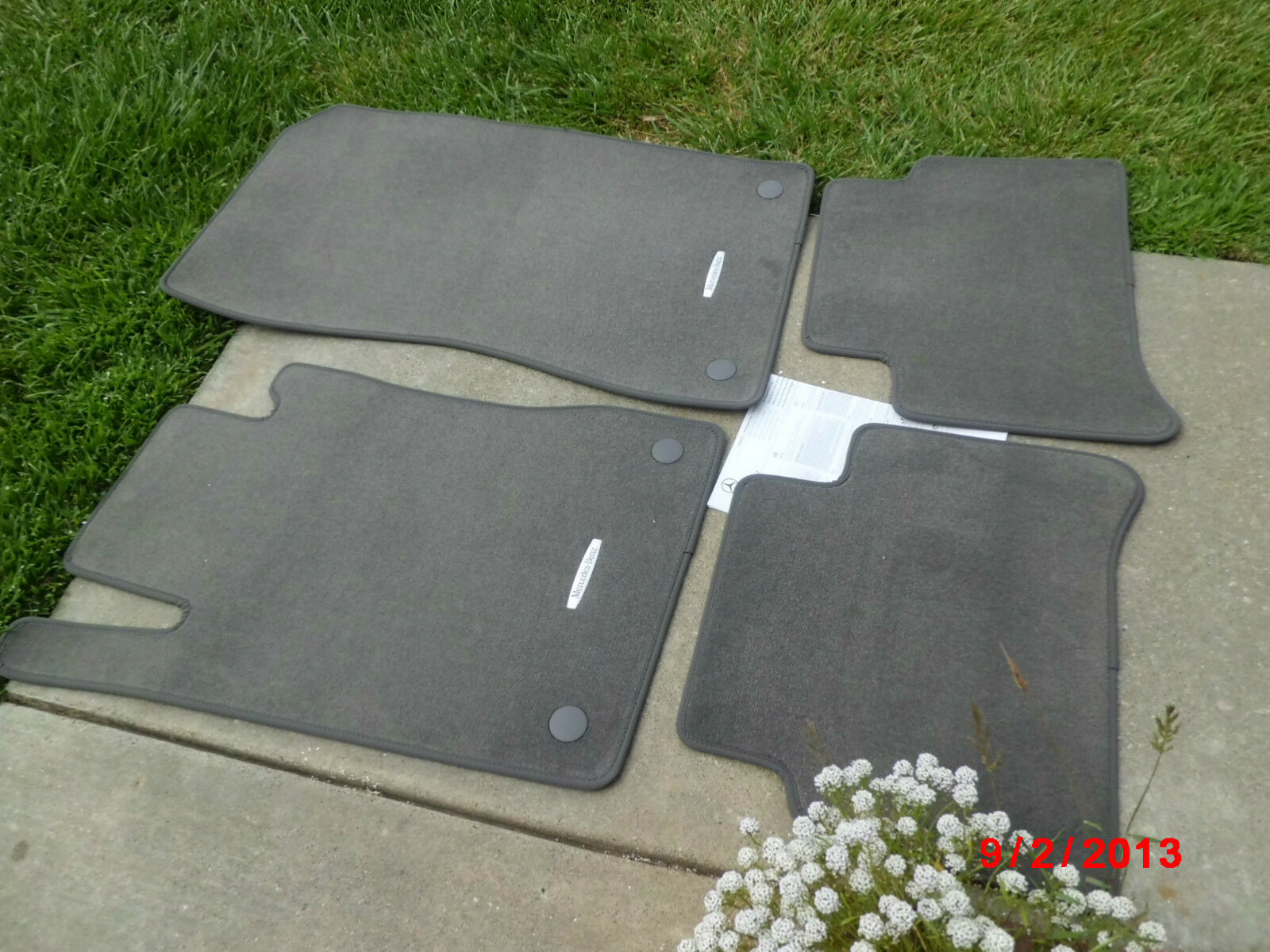 (2003-2009) Mercedes-Benz W211 E350 E320 E550 E280 E500 E63 E55 FLOOR MAT GRAY