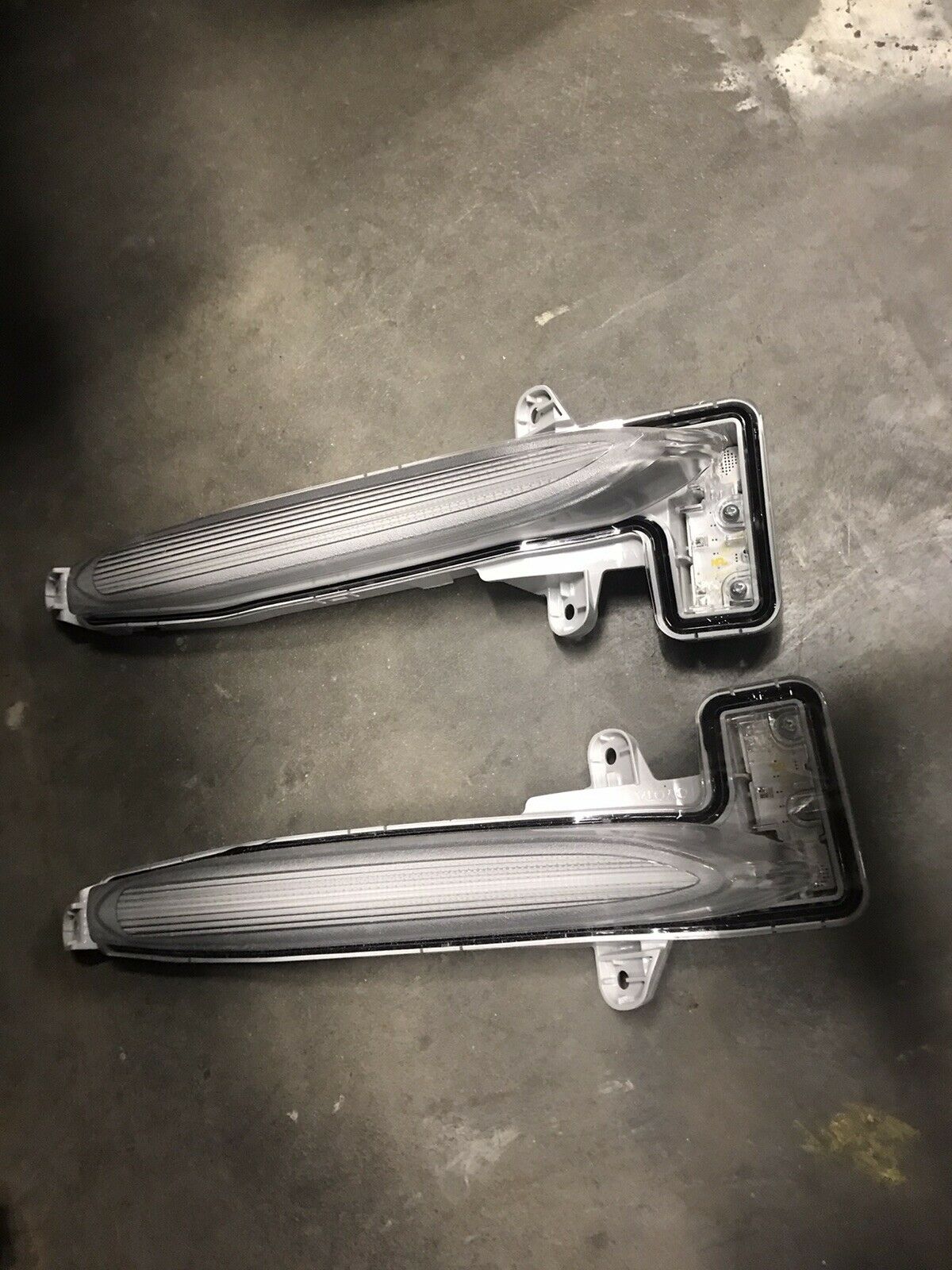 Toyota Corolla 2020 20 Fog Lights L.E.D. DRL Lamps Oem Front Bumper Cover Grille