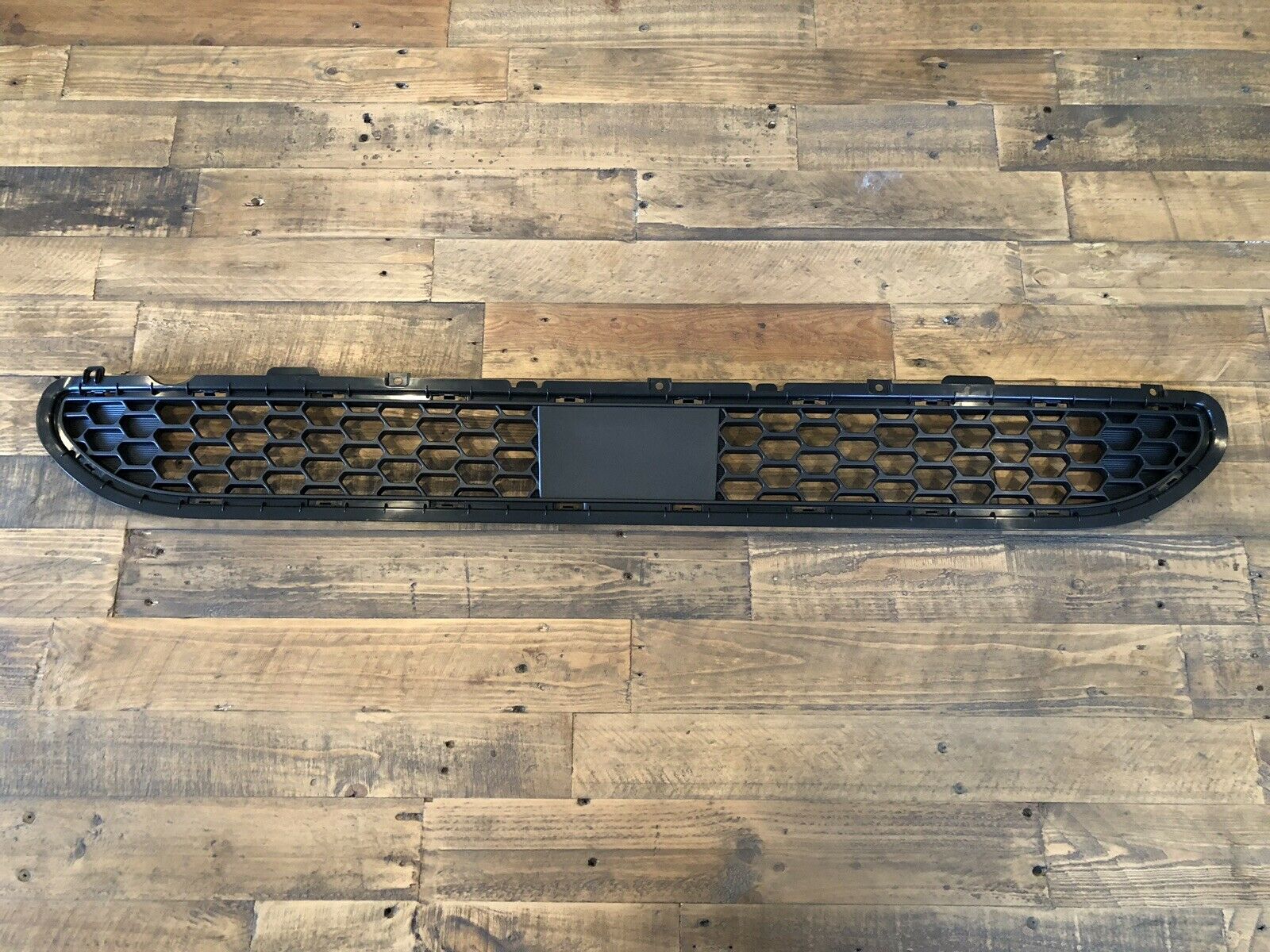 New Original Hyundai Front Lower Grille Santa Fe Sport 2019-2020 Bumper Grille