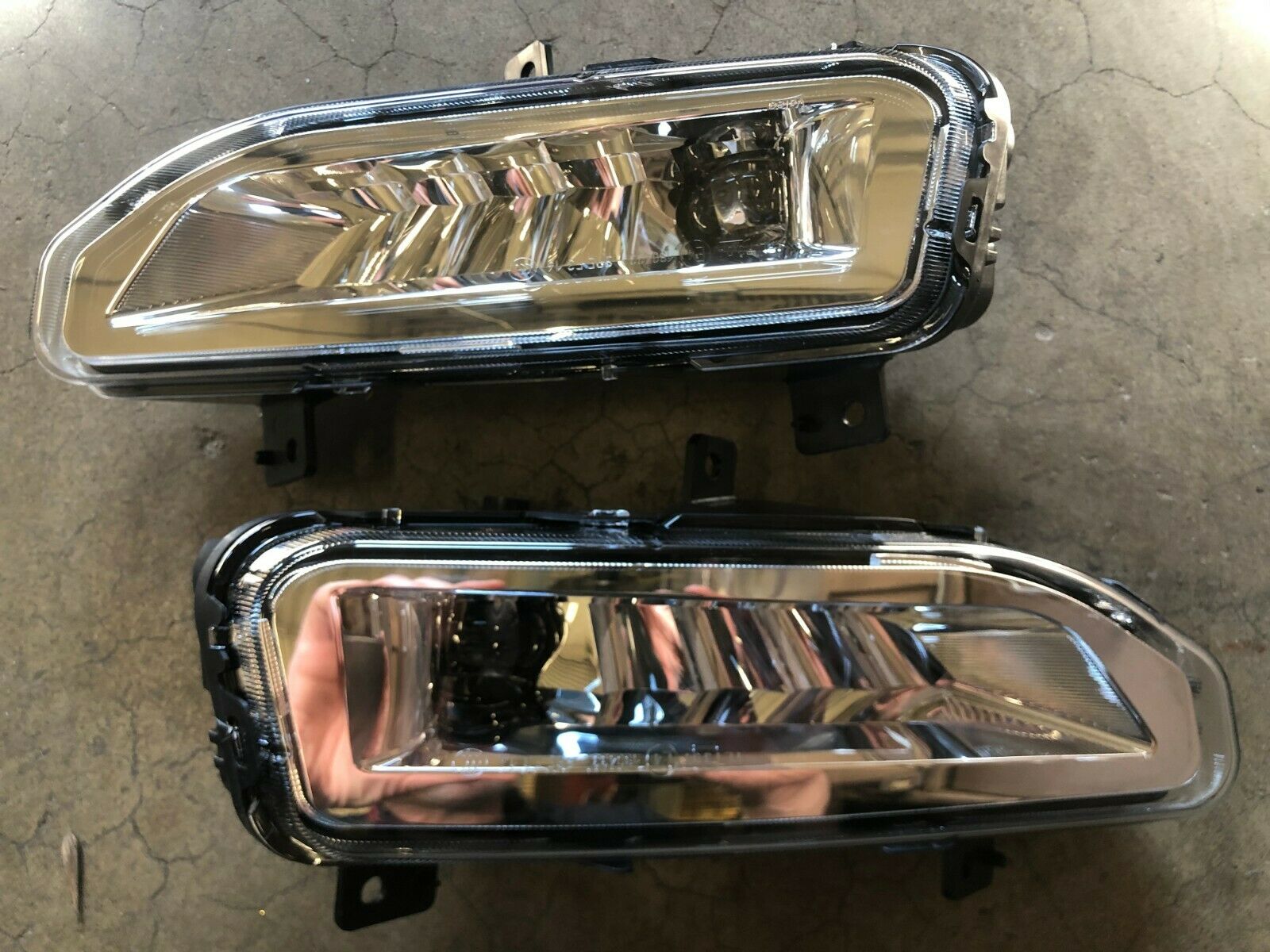NEW OEM LED FOG LIGHT KIT - FITS NEWER VERSA / VERSA NOTE / ROGUE & KICKS