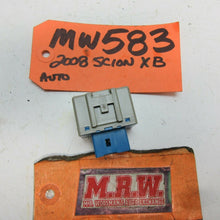 TURN SIGNAL RELAY FUSE FLASHER HAZARD 4 WAYS EMERGENCY 81980-46010 fits SCION XB