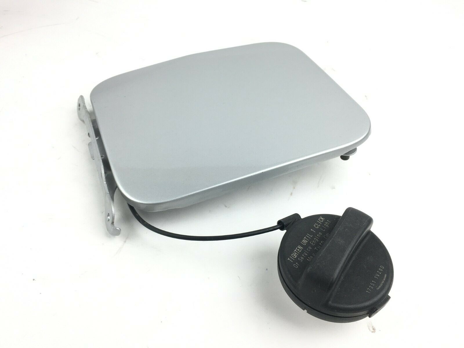 2017-2020 Nissan Rogue Fuel Lid with Fuel Cap K23 Color Code OEM USED