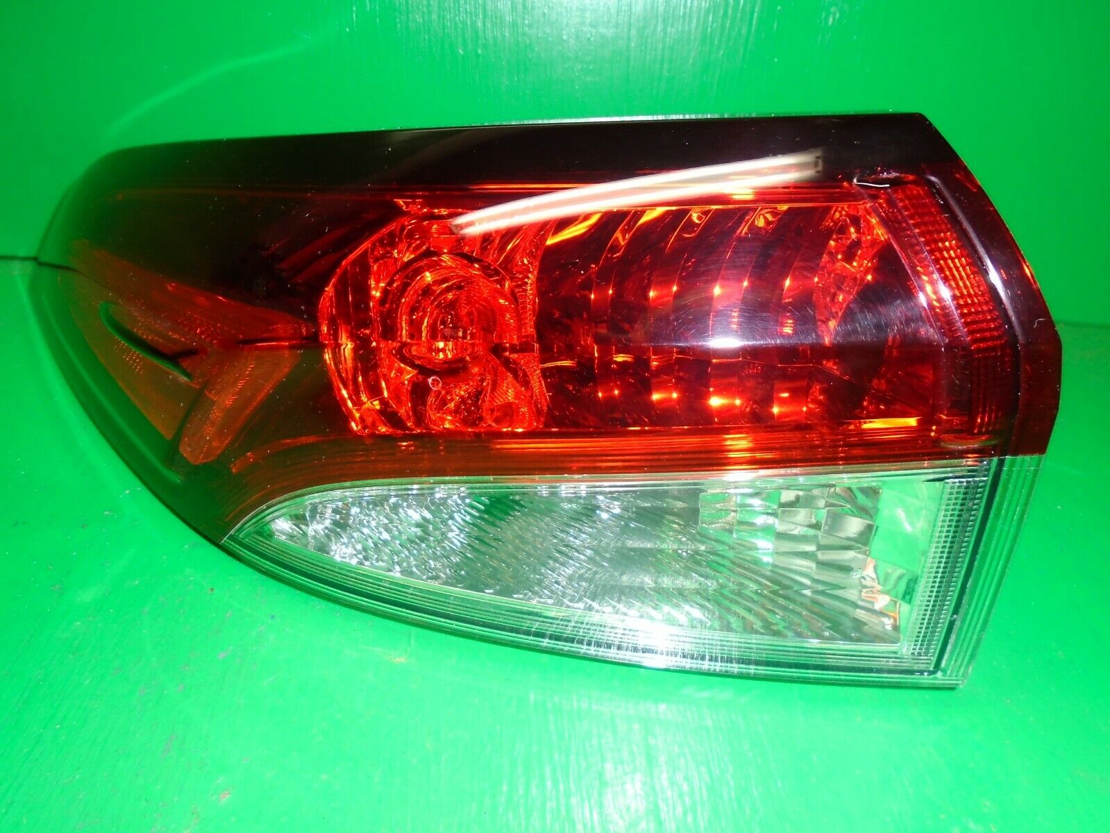 2020 Toyota Corolla tail light OEM JJ164 Left 81560-02C10