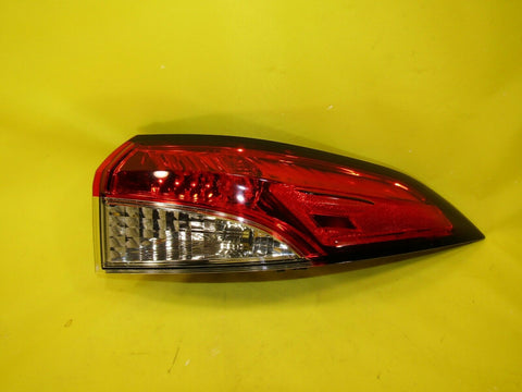 2020 20 Toyota Corolla Right RH Passenger Tail Light OEM *NICE!*