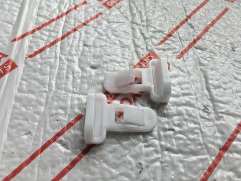 2 *NEW TOYOTA 4RUNNER CAMRY FJ CRUISER PRIUS COROLLA RETAINER TRIM PUSH CLIP OEM