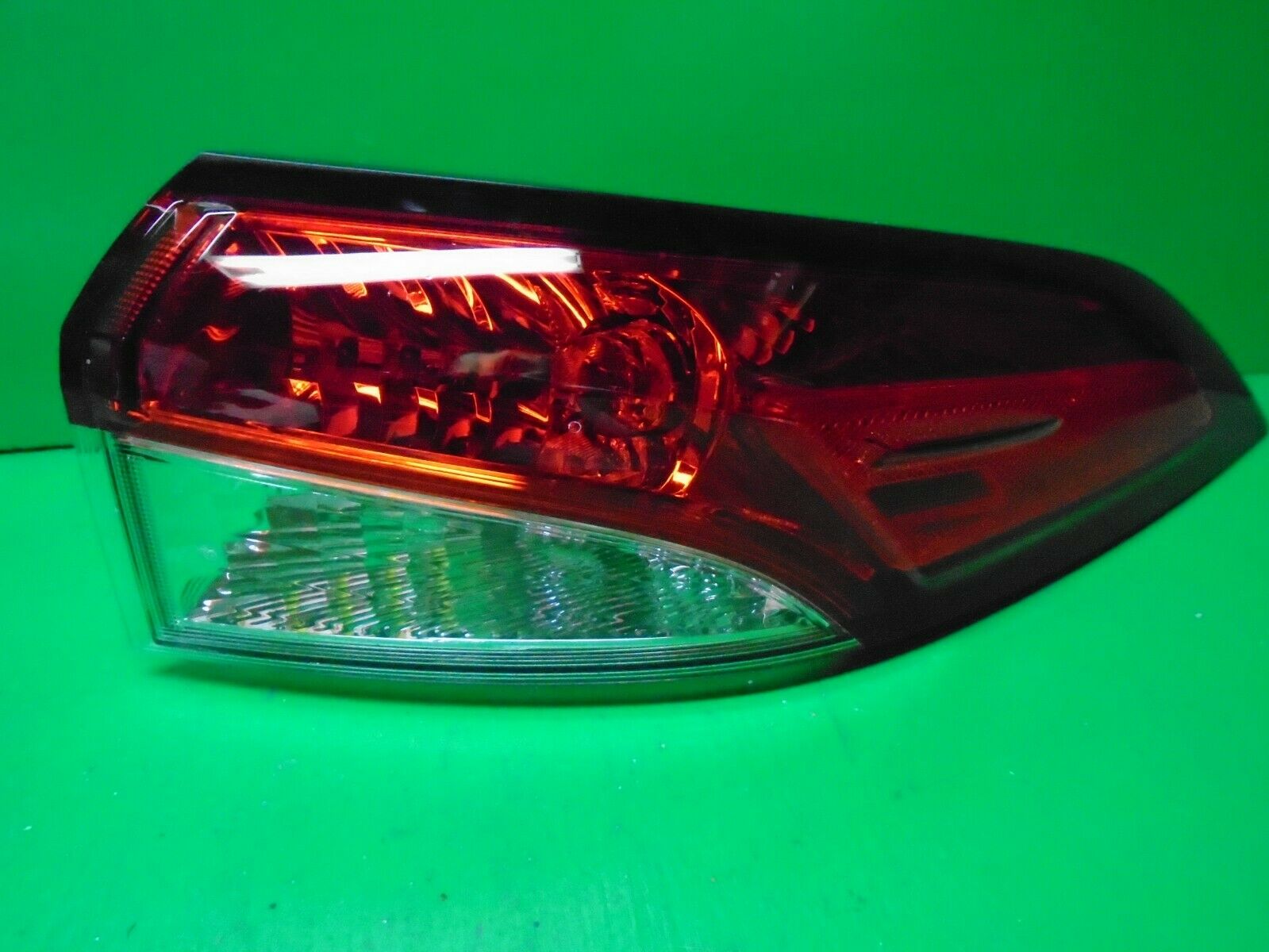 2020 Toyota Corolla tail light OEM JJ166 Right NICE 81550-02C60