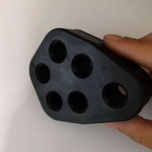 2PCS 6Holes Car Black Rubber Exhaust Tail Pipe Mount Bracket Hanger Insulator