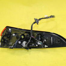 ♠️ 2020 20 Toyota Corolla Left (LH) Driver Tail Light OEM *CRACKED* ♠️