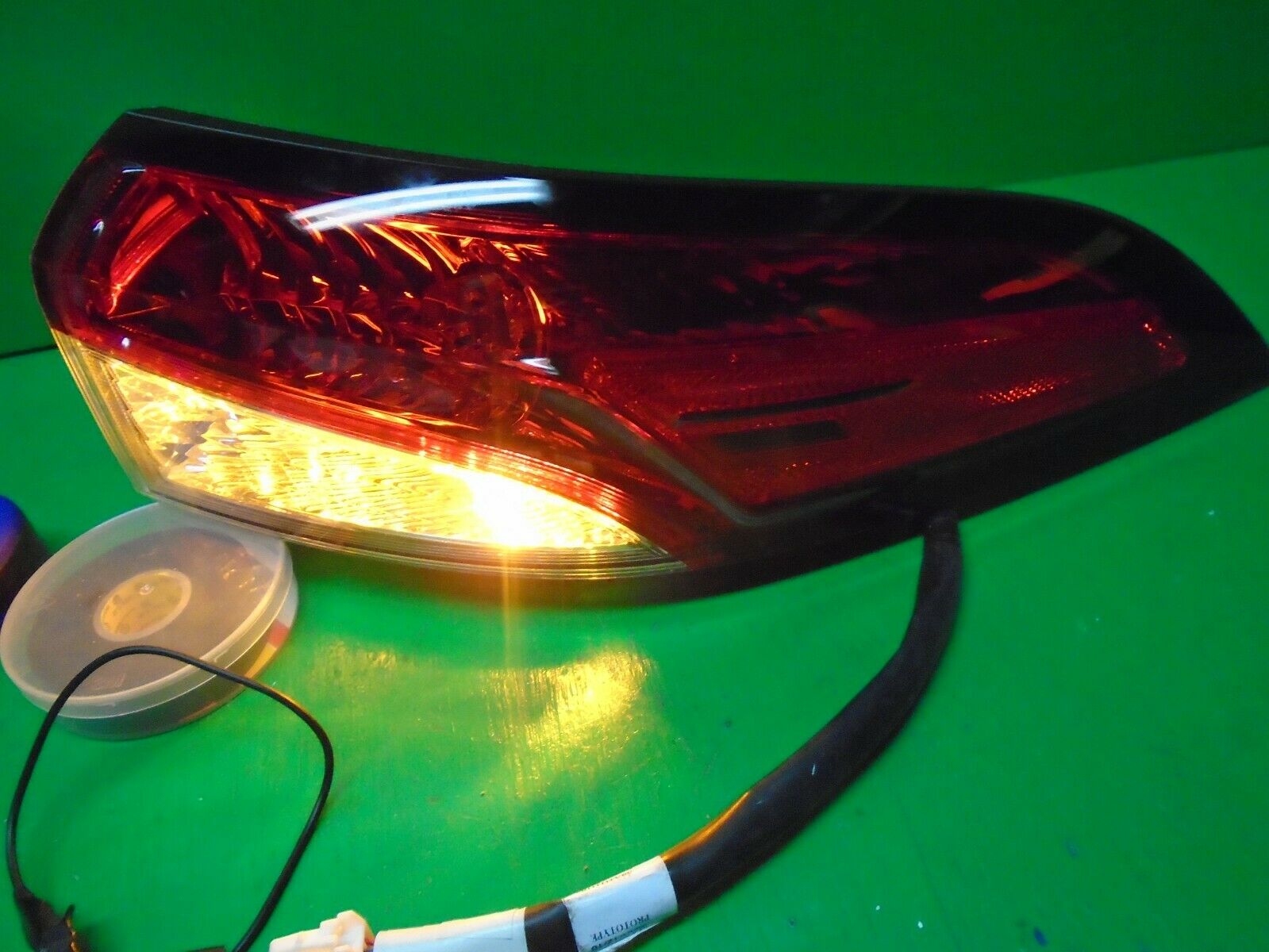 2020 Toyota Corolla tail light OEM JJ177 Right NICE 81550-02C60