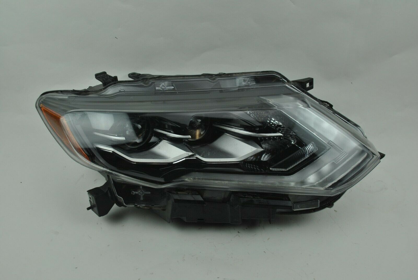 2017 2018 2019 2020 Nissan Rogue Right RH Side Dual Projector LED Headlight OEM