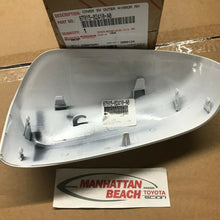 14-19 TOYOTA COROLLA RIGHT PASSENGER MIRROR COVER 87915-02410-A0 WHITE GENUINE