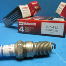 Set of 8 Spark Plugs Genuine FORD MOTORCRAFT SP413 OEM # AGSF32N V8 Nickle