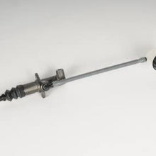 GM Genuine Parts 174-1081 Clutch Master Cylinder