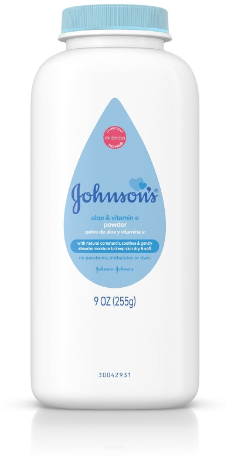 JOHNSON'S Baby Powder, Pure Cornstarch with Soothing Aloe & Vitamin E 9 oz