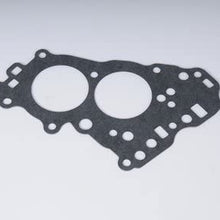 GM Genuine Parts 24205621 Automatic Transmission Accumulator Cover Spacer Plate with Gasket