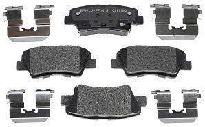 Raybestos MGD1544CH Reliant Brake Pad Set