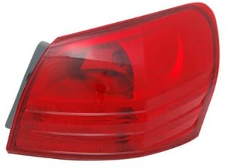 TYC 11-6335-00-1 Compatible with NISSAN Rogue Right Replacement Tail Lamp