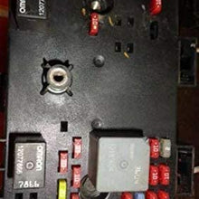 REUSED PARTS 02-03 Saturn VUE 22685685 FUSEBOX Fuse Box Relay Unit Module