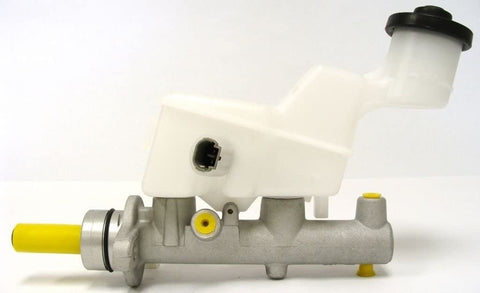 NAMCCO Brake master cylinder MC390735 M630330