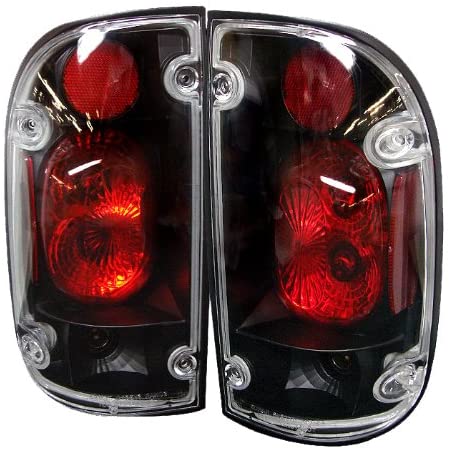 Spyder 5007834 Toyota Tacoma 01-04 Euro Style Tail Lights - Black