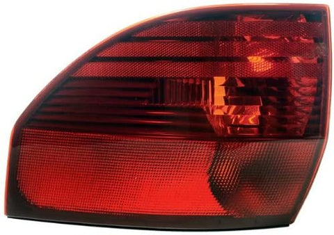 fits Toyota VAN SIENNA TAIL LIGHT RIGHT (PASSENGER SIDE)(ON SIDE P 2004-2005
