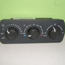 GMC 03-06 Yukon XL1500 Rear Climate Control Panel Temperature Unit A/C Heater