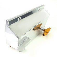For 97-04 Chevy Corvette 5.7L V8 Aluminum Coolant Expansion Recovery Tank Bottle Reservoir 5/8 inches Barb (Silver)