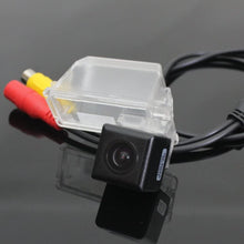 Reverse Back Up Camera/Parking Camera/HD CCD RCA NTST PAL/License Plate Lamp OEM for Ford Fusion (Americas) 2006~2012