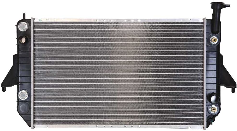 AutoShack RK689 28.3in. Complete Radiator Replacement for 1996-2005 Chevrolet Astro GMC Safari 4.3L