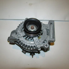 Toyota 27060-0S020 Alternator