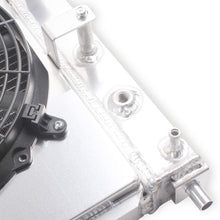 LUXERAD Shroud Fan Radiator For 1997-2004 03 Fo rd Mustang GT/SVT/Equipado V8 4.6L MT AT