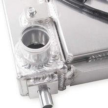 LUXERAD Shroud Fan Radiator For 1997-2004 03 Fo rd Mustang GT/SVT/Equipado V8 4.6L MT AT
