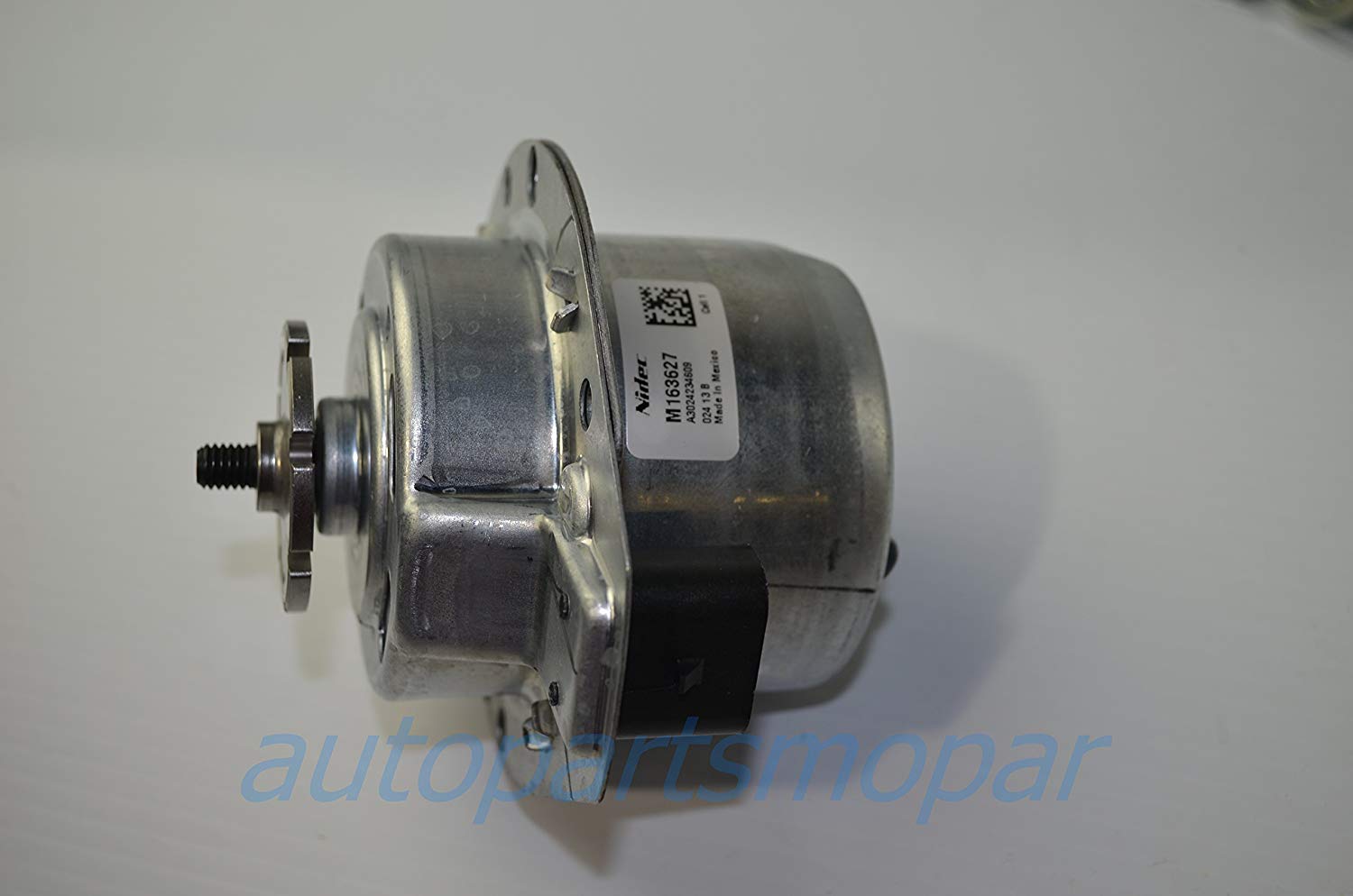 Genuine Chrysler 68031873AA Radiator Fan Motor