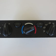 Toyota 88650-35120 Air Conditioner Amplifier Assembly