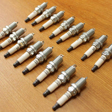 Chrysler 300 Jeep Dodge Ram 1500 Set Of Sixteen (16) Spark Plugs OEM