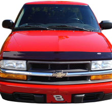 Auto Ventshade 22036 Bugflector Dark Smoke Hood Shield for 1994-2005 Chevrolet S10/GMC Sonoma, 1995-2005 S10 Blazer/GMC S15 Jimmy, 1996-2001 Bravada, 1998-2001 Envoy